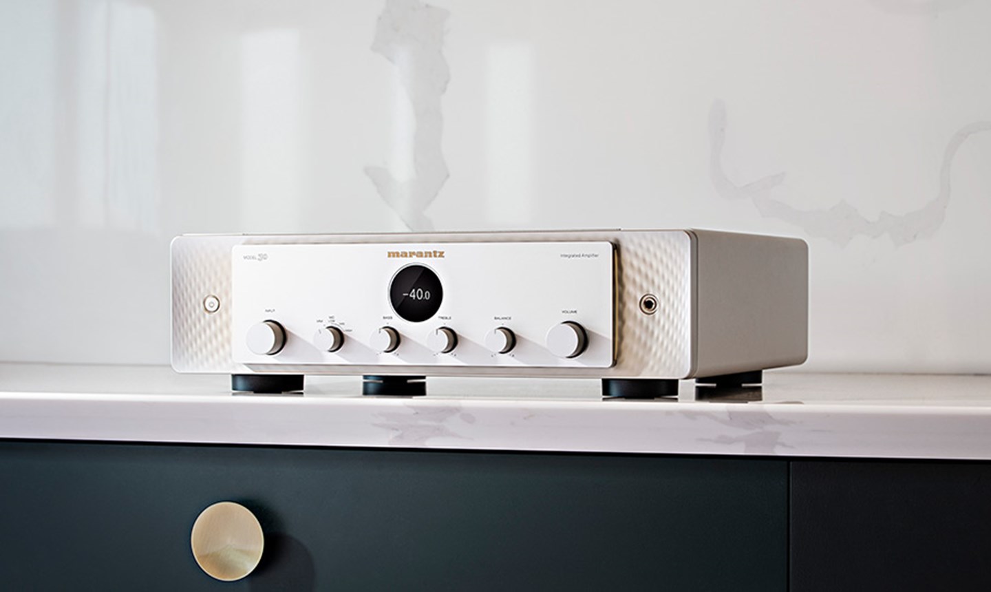 Marantz Master-Tuned Integrated Amplifier with Custom-Designed HDAM - MODEL30(S)